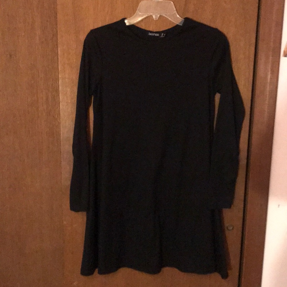 Boohoo black shift dress